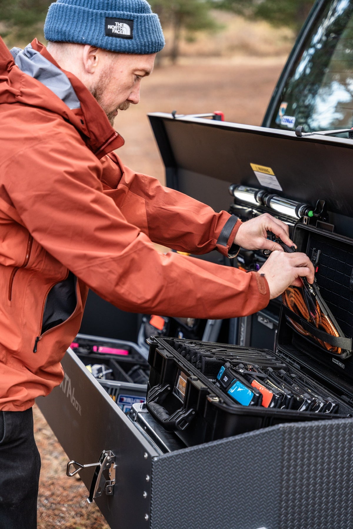 Gepäckbox für Anhängerkupplung mieten: Nachhaltige Innovation trifft skandinavisches Design mit IXTAbox