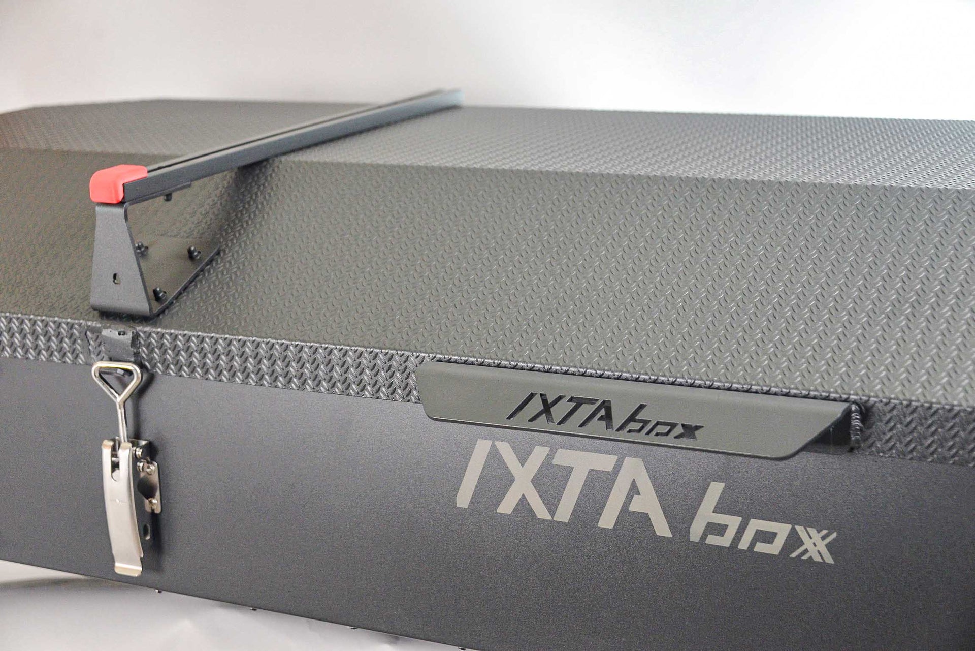 IXTAbox 2025 Pro - 175x42cm // 190x42cm Pro Backbox with LED Lights - IXTAbox