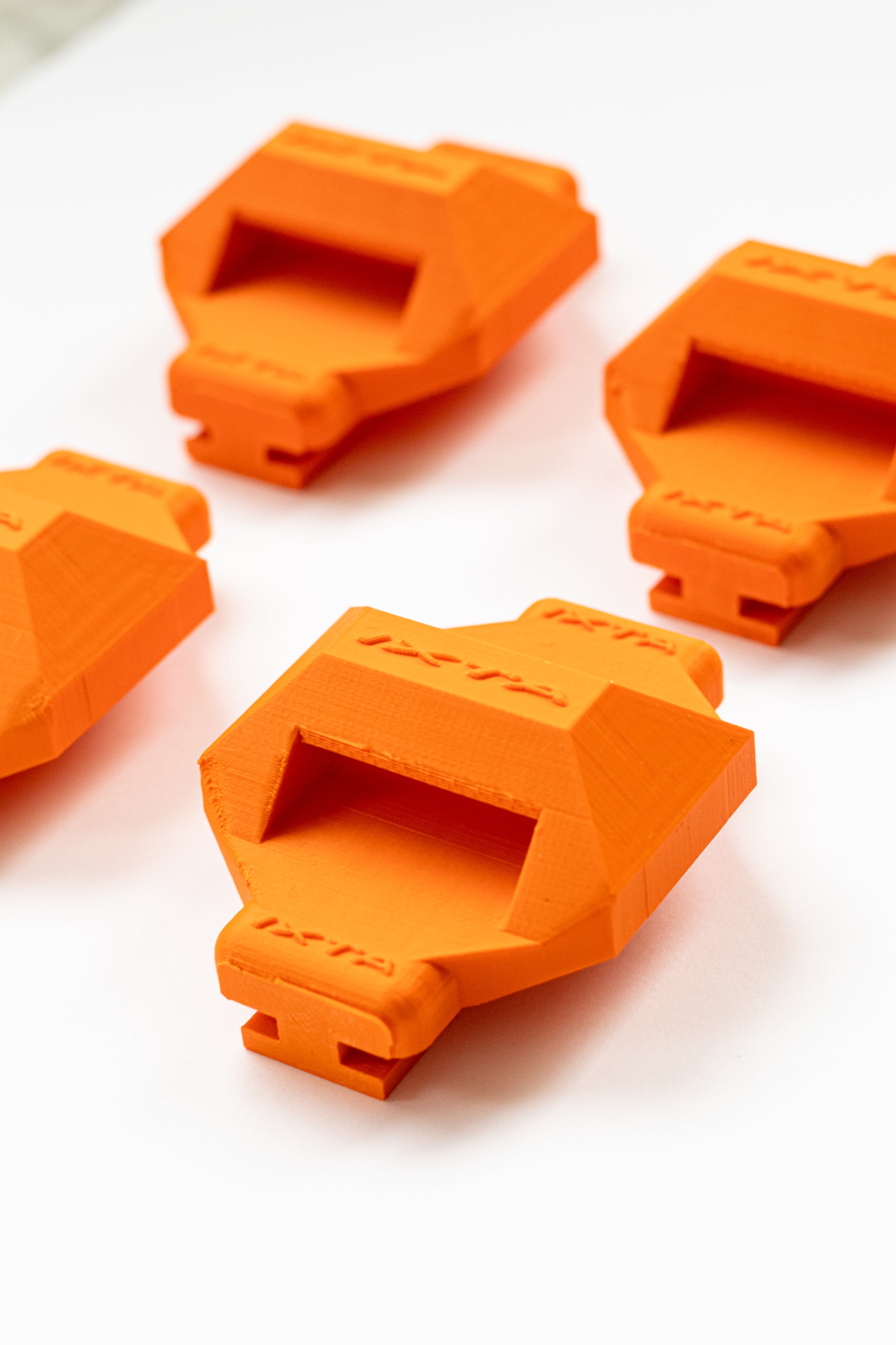 Rail Fixation Kit for IXTAbox – 4 Brackets + 2 Straps - IXTAbox