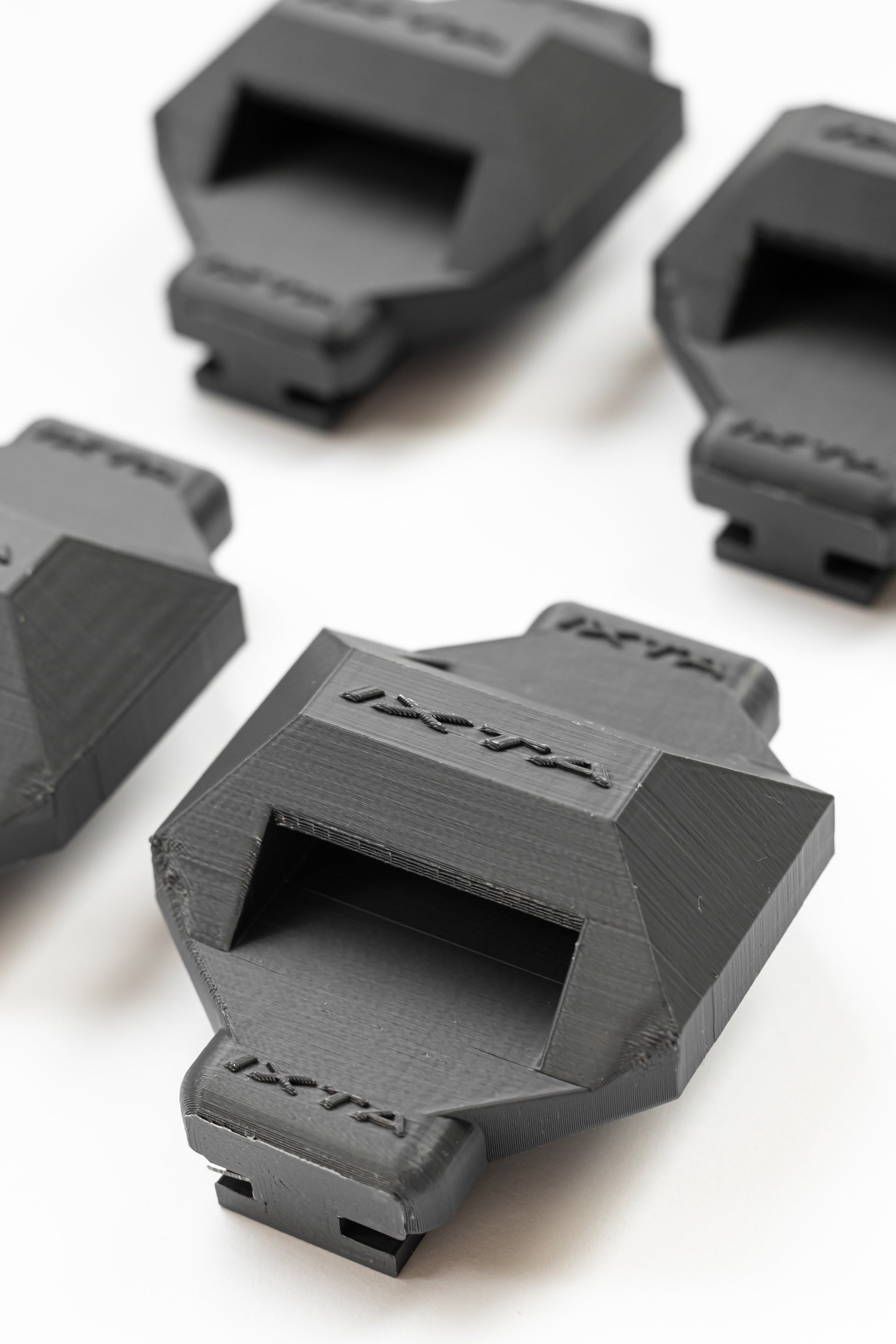 Rail Fixation Kit for IXTAbox – 4 Brackets + 2 Straps - IXTAbox