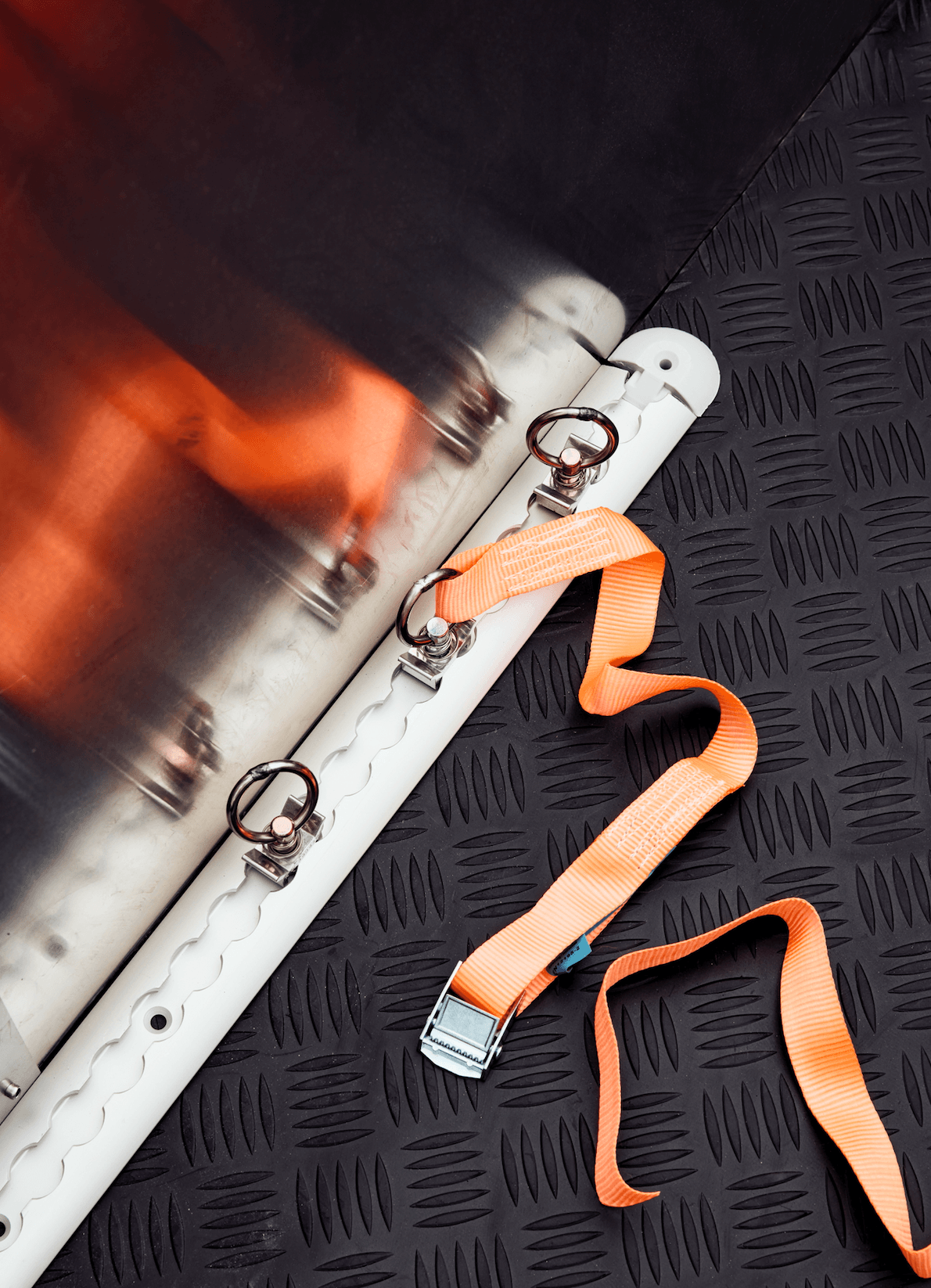 Internal Fixture Rails for IXTAbox - IXTAbox